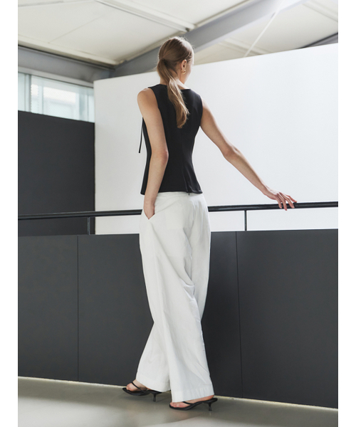 LETQSTUDIO（レチケットスタジオ）の「プリーツループリネンパンツ、オフホワイト（その他パンツ・レディース・その他・SMALL/MEDIUM）」の4枚目の写真