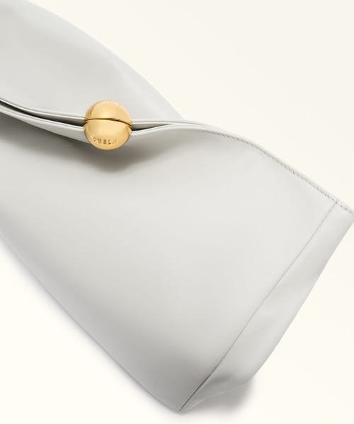 FURLA(フルラ)の「フルラ スフェラ ソフト (Furla Sfera Soft) クラッチ(クラッチバッグ・レディース・ブラック/ホワイト・ONE SIZE)」の5枚目の写真