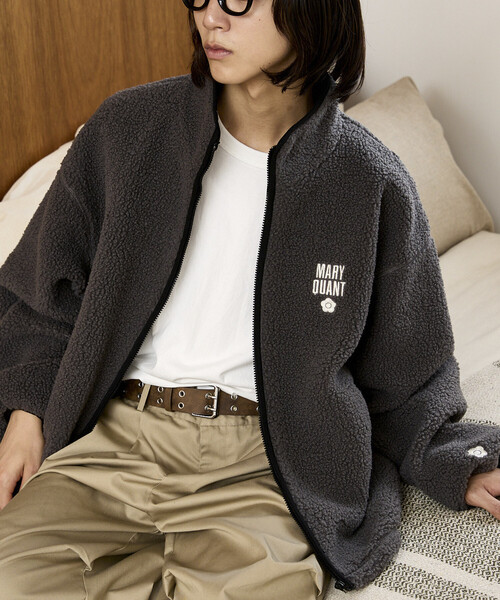 MARY QUANT(マリークワント)の「MARY QUANT × PUBLUX/マリークワント <ユニセックス>別注 配色 パイピング ボア ブルゾン 限定展開(ブルゾン・メンズ・グレー/ブラウン/ベージュ・M/L/S)」の20枚目の写真