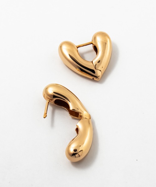 ANNIKA INEZ（アニカイネズ）の「【ANNIKA INEZ】ハートフープピアス スモールサイズ　E926 SML Heart Hoops, Sml（ピアス（両耳用）・レディース・ゴールド・FREE）」の4枚目の写真