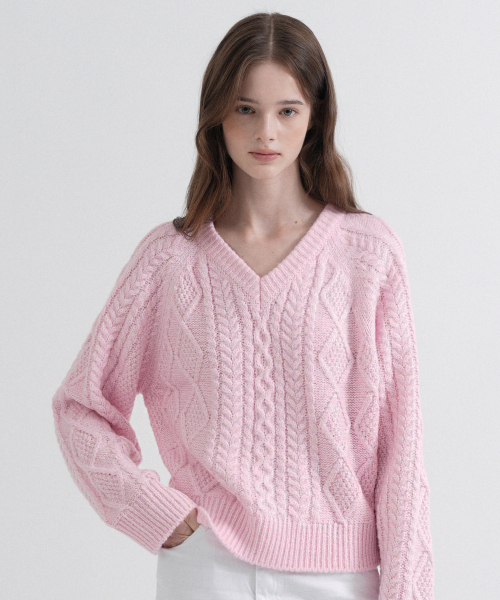 VLETI（ブレッティ）の「Twist V-Neck Loose Fit Knit (pink)（ニット/セーター・レディース・ピンク・FREE）」の2枚目の写真