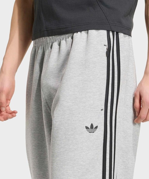 adidas（アディダス）の「スペーサー チームガイスト 26 カットライン オープン ヘムパンツ / アディダスオリジナルス adidas Originals（スウェットパンツ・メンズ・グレー・X-SMALL/XX-LARGE/LARGE/MEDIUM/X-LARGE/3XL/SMALL）」の11枚目の写真