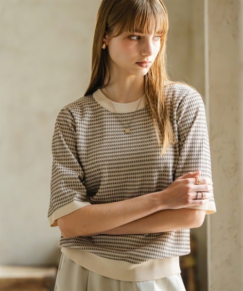 Maison INNESS(メゾンアイネス)の「コントラストヤーン ジャガード編み5分袖ニット(UVカット)(ニット/セーター・レディース・ブラウン/ライトベージュ・L/M/LL/S/5L/4L/3L)」の13枚目の写真