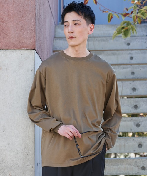 URBAN RESEARCH DOORS(アーバンリサーチドアーズ)の「『UR TECH』完声ロングスリーブクルーネックTシャツ(Tシャツ/カットソー・メンズ・オフホワイト/チャコールグレー/ベージュ・LARGE/MEDIUM)」の9枚目の写真