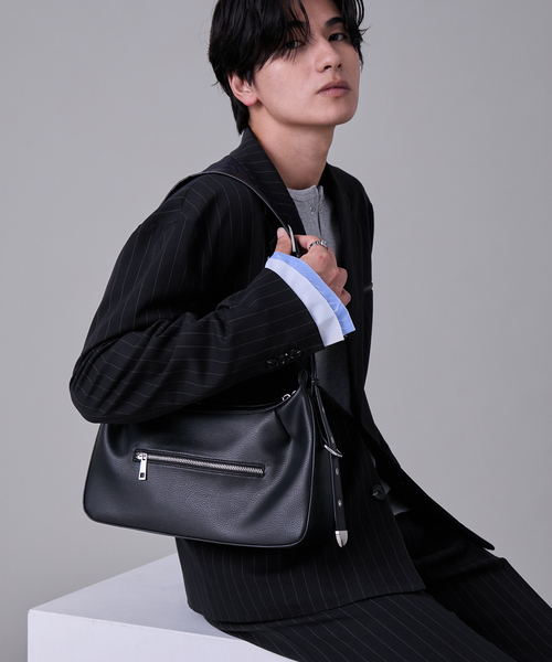 EVOLVERA(エボルヴェラー)の「Belt One Shoulder Bag / ベルトワンショルダーバッグ(ショルダーバッグ・メンズ・ブラック・FREE)」の5枚目の写真
