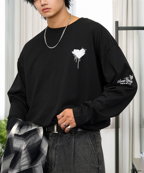 Ammie(アミー)の「ワイドシルエット ワンポイント刺繍 長袖Tシャツ(Tシャツ/カットソー・メンズ・ブラック系その他/ホワイト系その他4/ブラック系その他2/ブラック系1/ブラック系2・M/L)」の9枚目の写真