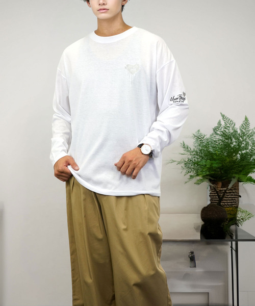 Ammie(アミー)の「ワイドシルエット ワンポイント刺繍 長袖Tシャツ(Tシャツ/カットソー・メンズ・ブラック系その他/ホワイト系その他4/ブラック系その他2/ブラック系1/ブラック系2・M/L)」の22枚目の写真