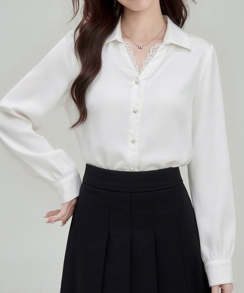 LUCPY(ラクピー)の「レースレイヤードシャツブラウス(シャツ/ブラウス・レディース・ホワイト・X-LARGE/LARGE/MEDIUM/SMALL)」の3枚目の写真
