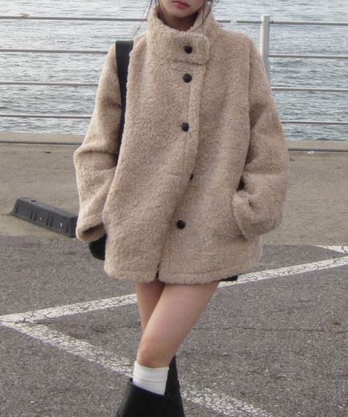YUGA(ユーガ)の「YUGA_YGMC Korean-style Faux Shearling Coat(ステンカラーコート・レディース・ベージュ/ダークグレー・FREE)」の21枚目の写真