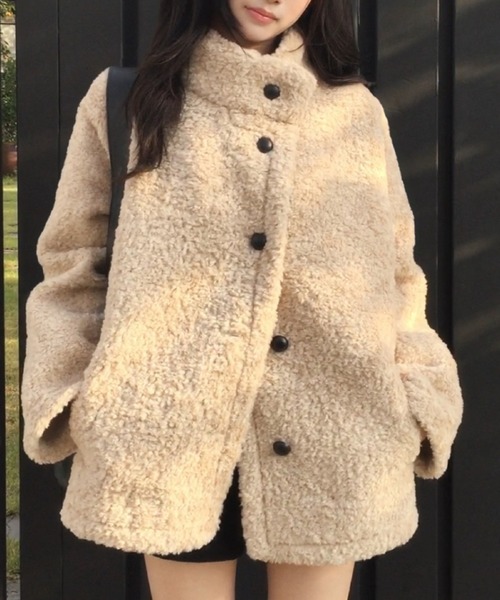 YUGA(ユーガ)の「YUGA_YGMC Korean-style Faux Shearling Coat(ステンカラーコート・レディース・ベージュ/ダークグレー・FREE)」の18枚目の写真