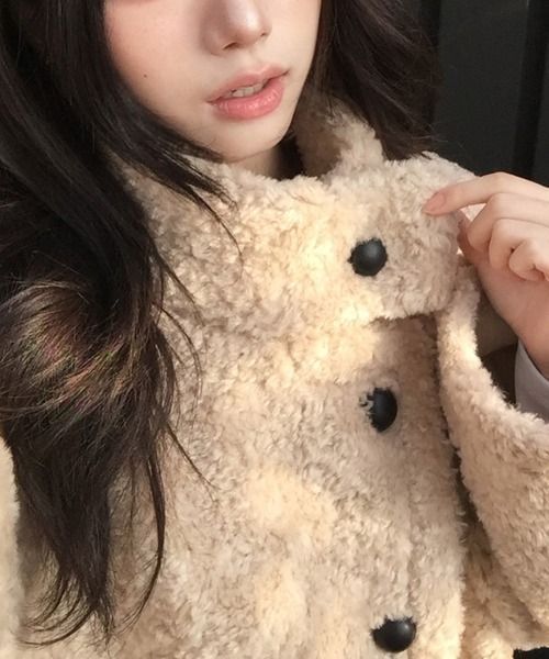 YUGA(ユーガ)の「YUGA_YGMC Korean-style Faux Shearling Coat(ステンカラーコート・レディース・ベージュ/ダークグレー・FREE)」の13枚目の写真