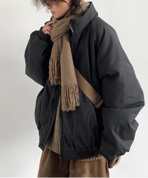 NEW GENTLEMAN(ニュージェントルマン)の「スムースレーター スタンドネック パデッドビッグブルゾン(ブルゾン・メンズ・ブラウン/ブラック/オリーブ・XL/L/M)」の4枚目の写真