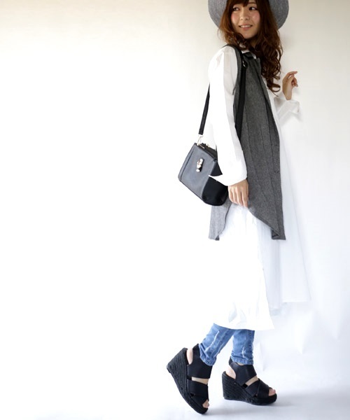 antiqua（アンティカ）の「ミニサイズショルダーバッグ（ショルダーバッグ・レディース・アイボリー/ブラック・FREE）」の7枚目の写真