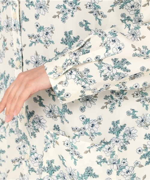 LBC（エルビーシー）の「花柄プリントシャツワンピース             （シャツワンピース・レディース・ネイビー/ホワイト/ブラック・MEDIUM/LARGE）」の8枚目の写真