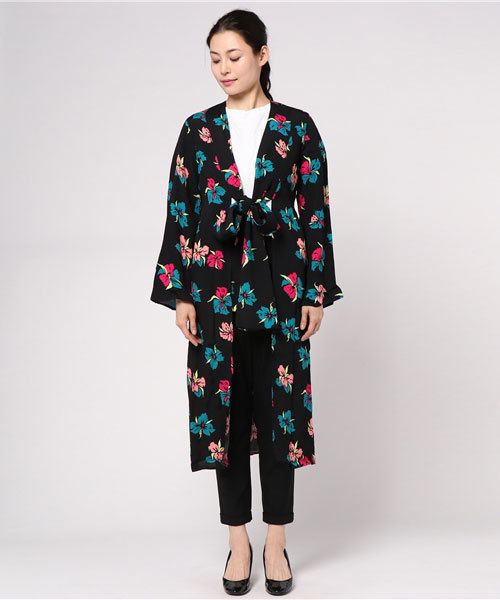 SLY（スライ）の「LIQUIDLY ORCHID GOWN（シャツ/ブラウス・レディース・ブラック/イエロー/ホワイト・FREE）」の4枚目の写真