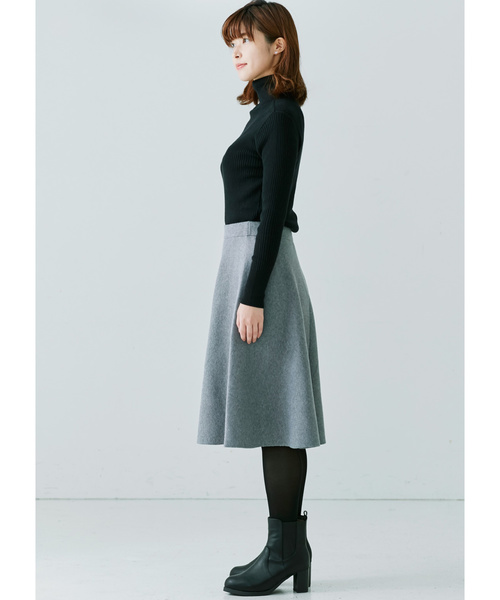 IEDIT（イディット）の「ＩＥＤＩＴ　ダブルジャカードでリュクスな張りを出した　シルエット自慢のニットフレアースカート（スカート・レディース・グレー/レッド/ブルー/ブラック/ブルーグリーン/ピンク/アイボリー/コバルトブルー・SMALL/MEDIUM/LARGE/X-LARGE/XX-LARGE）」の10枚目の写真