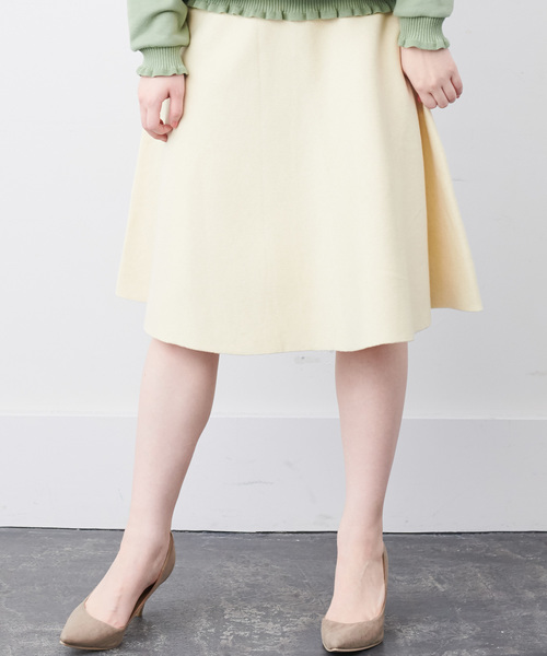 IEDIT（イディット）の「ＩＥＤＩＴ　ダブルジャカードでリュクスな張りを出した　シルエット自慢のニットフレアースカート（スカート・レディース・グレー/レッド/ブルー/ブラック/ブルーグリーン/ピンク/アイボリー/コバルトブルー・SMALL/MEDIUM/LARGE/X-LARGE/XX-LARGE）」の22枚目の写真