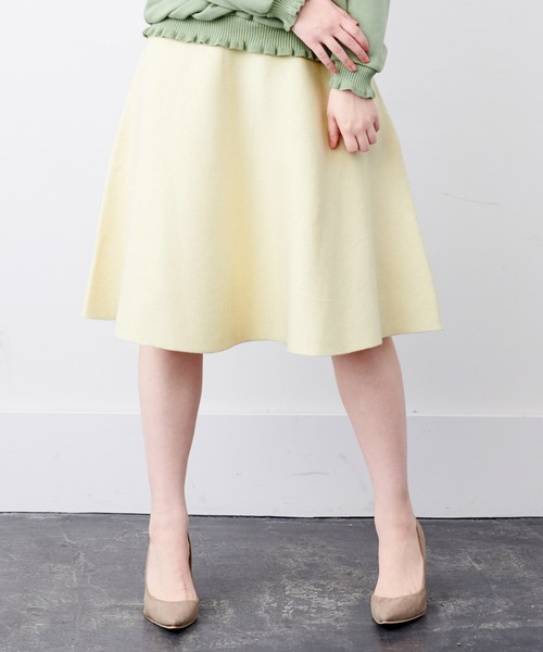 IEDIT（イディット）の「ＩＥＤＩＴ　ダブルジャカードでリュクスな張りを出した　シルエット自慢のニットフレアースカート（スカート・レディース・グレー/レッド/ブルー/ブラック/ブルーグリーン/ピンク/アイボリー/コバルトブルー・SMALL/MEDIUM/LARGE/X-LARGE/XX-LARGE）」の20枚目の写真