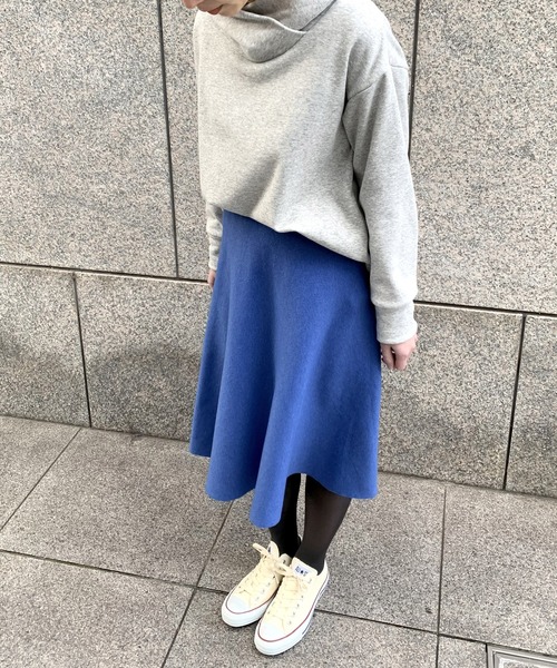 IEDIT（イディット）の「ＩＥＤＩＴ　ダブルジャカードでリュクスな張りを出した　シルエット自慢のニットフレアースカート（スカート・レディース・グレー/レッド/ブルー/ブラック/ブルーグリーン/ピンク/アイボリー/コバルトブルー・SMALL/MEDIUM/LARGE/X-LARGE/XX-LARGE）」の16枚目の写真