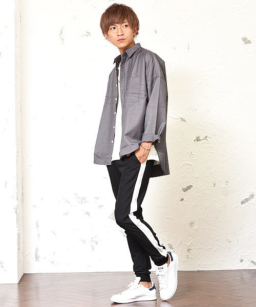 MinoriTY（マイノリティ）の「メンズTRサイドラインジョガーイージーパンツ（その他パンツ・メンズ・ブラック×グレー/ブラック×ホワイト/グレー系その他/ベージュ系その他/グリーン系その他/ブルー系その他/グレー×ホワイト/グレー系その他2・L/M/XL）」の19枚目の写真