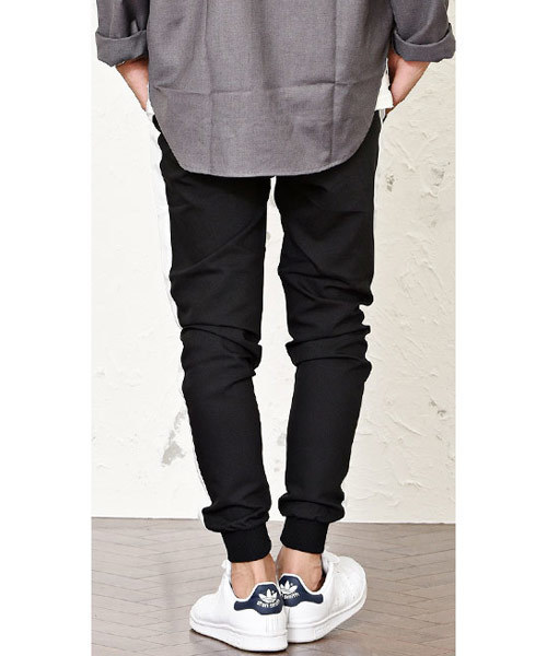 MinoriTY（マイノリティ）の「メンズTRサイドラインジョガーイージーパンツ（その他パンツ・メンズ・ブラック×グレー/ブラック×ホワイト/グレー系その他/ベージュ系その他/グリーン系その他/ブルー系その他/グレー×ホワイト/グレー系その他2・L/M/XL）」の14枚目の写真