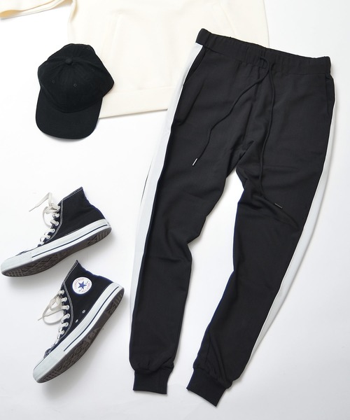 MinoriTY（マイノリティ）の「メンズTRサイドラインジョガーイージーパンツ（その他パンツ・メンズ・ブラック×グレー/ブラック×ホワイト/グレー系その他/ベージュ系その他/グリーン系その他/ブルー系その他/グレー×ホワイト/グレー系その他2・L/M/XL）」の3枚目の写真