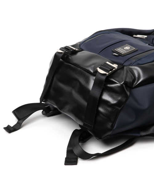 CONNA DESIGN（コンナデザイン）の「【glosso (グロッソ)】多機能 大容量 バックパック（バックパック/リュック・メンズ・ブラック/ネイビー/チャコールグレー・FREE）」の7枚目の写真