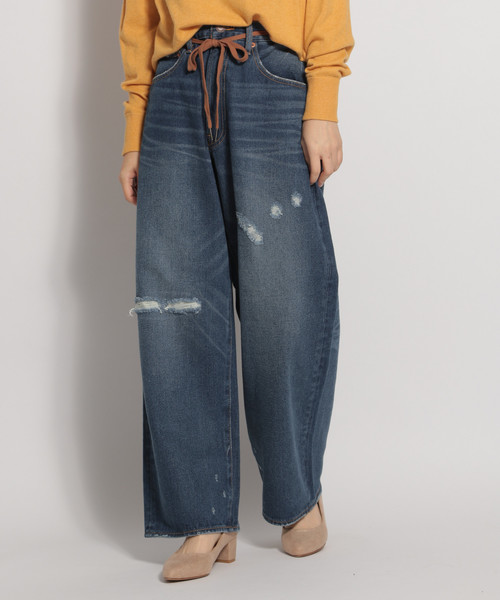 niko and...(ニコアンド)の「13オンスオーバーサイズパンツ(デニムパンツ・レディース・ライトブルー/ブルー・MEDIUM/LARGE)」の2枚目の写真