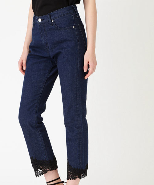 JILL STUART（ジルスチュアート）の「◆《JILL JEAN》レーシーデニムパンツ（その他パンツ・レディース・ネイビー/ブルー・2/0/4）」の2枚目の写真