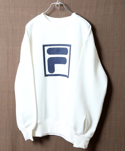 FILA(フィラ)の「【FILA フィラ】レディースビッグロゴスウェット / トレーナー ドロップショルダー ロゴ ビックシルエット スポーティーカジュアル / ワンマイルウェア / ルームウェア(スウェット・レディース・ホワイト/ブラック/レッド・SMALL/MEDIUM/LARGE/X-LARGE)」の10枚目の写真