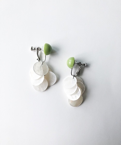 TIMELESS&THREE（タイムレスアンドスリー）の「デザインフルイヤリング（イヤリング・レディース・A/B/C/D/E/F/G/H/I/J/O/L/N/R/M/Q/K/P/T/V/U/S/X/Y/W/その他2/その他1/Z/その他4/その他3/その他6/その他7/その他8/その他5/その他9/その他10・FREE）」の19枚目の写真