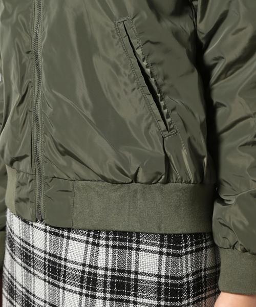 green label relaxing(グリーンレーベルリラクシング)の「GC P MA-1 ブルゾン ◆(ブルゾン・レディース・オリーブ/ネイビー・38/40)」の10枚目の写真