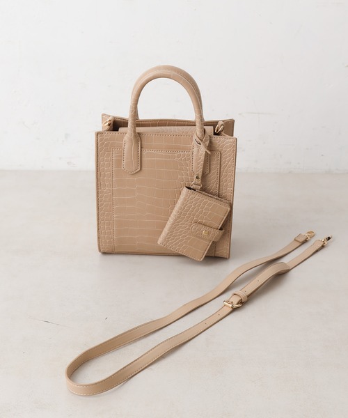 Chico(チコ)の「パスケース付きクロコスクエアバッグ(ショルダーバッグ・レディース・ブラック/ブラウン/ベージュ・FREE)」の18枚目の写真