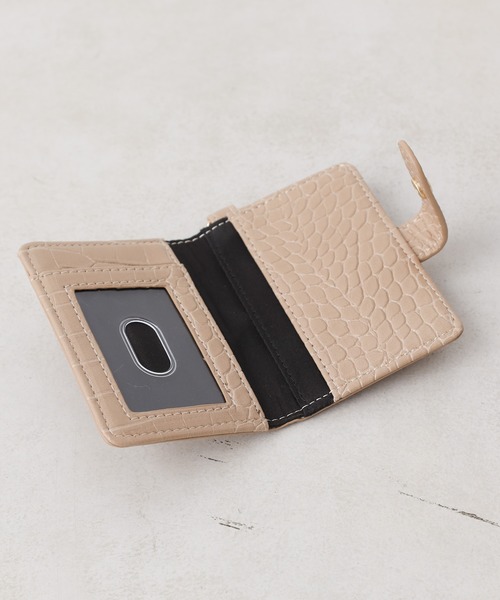 Chico(チコ)の「パスケース付きクロコスクエアバッグ(ショルダーバッグ・レディース・ブラック/ブラウン/ベージュ・FREE)」の20枚目の写真