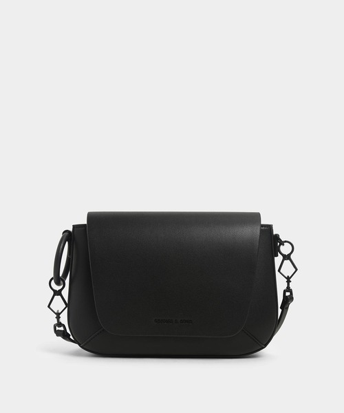 CHARLES & KEITH（チャールズ & キース）の「フロントフラップ クロス 