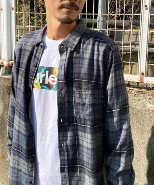 Hurley (ハーレー)の「HURLEY/ハーレー チェック柄 カラーシャツ CU1010(シャツ/ブラウス・メンズ・グレー/グリーン/グレー系その他/マルチ/ブルー系その他/ブラウン・M/L)」の11枚目の写真