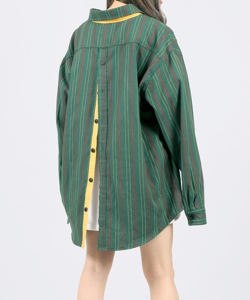 DING（ディング）の「DING/バックボタンストライプシャツ（シャツ/ブラウス・レディース・グリーン/ブラック・FREE）」の4枚目の写真