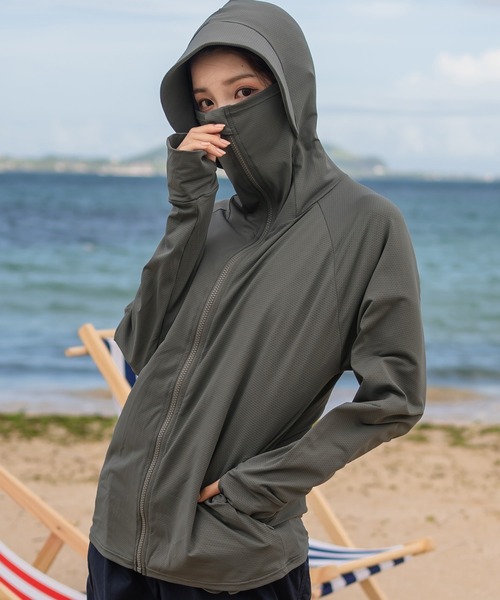 TeddyShop（テディショップ）の「【UVカット率 99%以上/大きいサイズ有】レディース サムホール付きジップアップラッシュガード パーカー 水陸両用 水着体型カバー（ラッシュガード・レディース・ピンク/ブラック/グレー/ライトブルー/ホワイト/ピンク系その他/パープル/ネイビー・L/S/LL/M）」の4枚目の写真