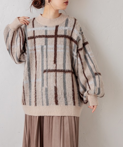 natural couture（ナチュラルクチュール）の「シャギーチェックゆったりニット（ニット/セーター・レディース・ブラック/ベージュ/アイボリー・FREE）」の6枚目の写真