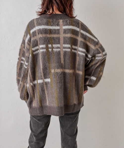 natural couture（ナチュラルクチュール）の「シャギーチェックゆったりニット（ニット/セーター・レディース・ブラック/ベージュ/アイボリー・FREE）」の11枚目の写真