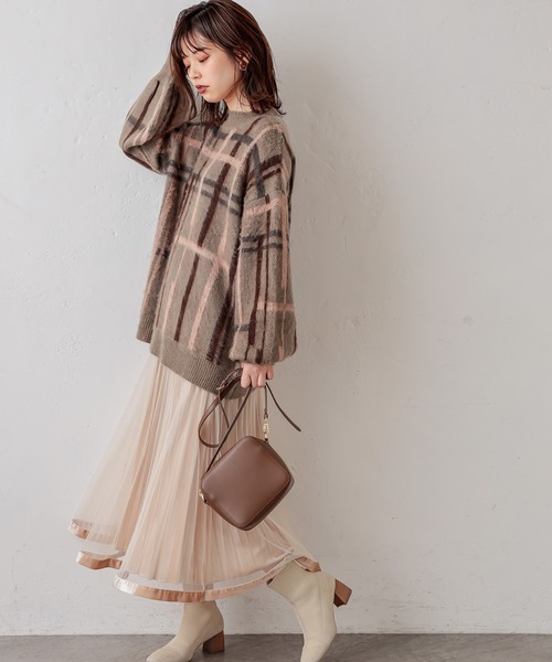 natural couture（ナチュラルクチュール）の「シャギーチェックゆったりニット（ニット/セーター・レディース・ブラック/ベージュ/アイボリー・FREE）」の7枚目の写真