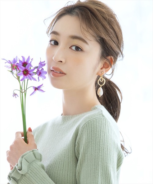 WILLSELECTION(ウィルセレクション)の「マーブルドロップイヤリング(イヤリング・レディース・カーキ/アイボリー・FREE)」の8枚目の写真