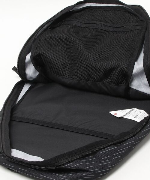 NIKE SB（ナイキエスビー）の「NIKE SB/ナイキエスビー SB CRTHS SP21 バックパック CU9155-010（バックパック/リュック・メンズ・ブラック・24L）」の4枚目の写真