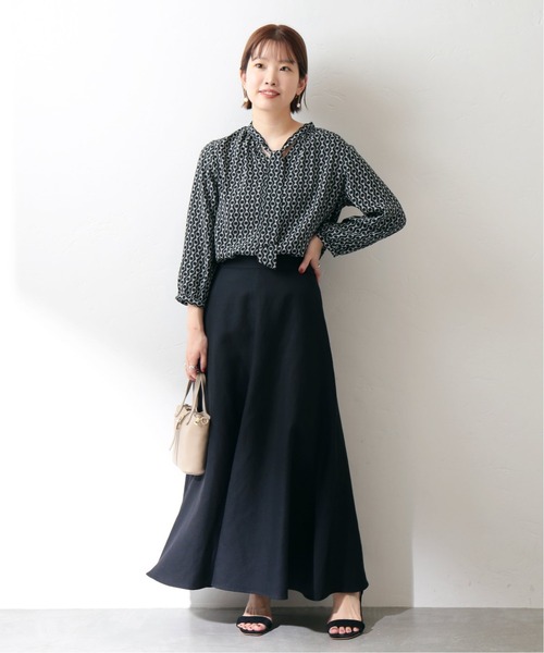 La TOTALITE(ラトータリテ)の「リネン混フレアスカート◆(スカート・レディース・ベージュ/ネイビー・38/36)」の3枚目の写真