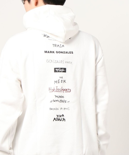 Mark Gonzales(マーク・ゴンザレス)の「Mark Gonzales/マークゴンザレス "LOGO" プリント プルパーカー(パーカー・メンズ・ブルー/ホワイト/グレイッシュベージュ/ブラック/ミント/グレー・LARGE/X-LARGE/MEDIUM)」の1枚目の写真