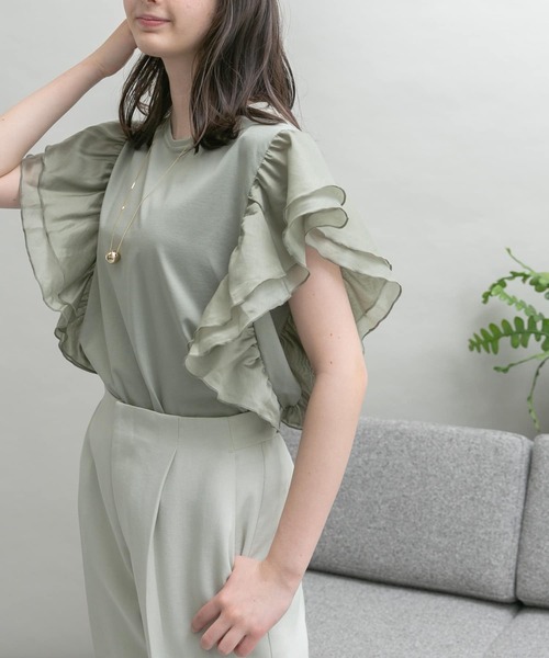 UR Lab.（アーバンリサーチラボ）の「袖フリルカットソー（Tシャツ/カットソー・レディース・ブラック/パープル/オフホワイト/ライトカーキ/ネイビー・FREE）」の4枚目の写真