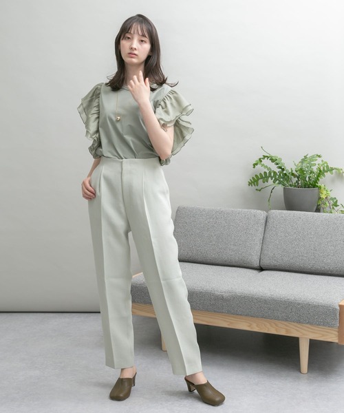 UR Lab.（アーバンリサーチラボ）の「袖フリルカットソー（Tシャツ/カットソー・レディース・ブラック/パープル/オフホワイト/ライトカーキ/ネイビー・FREE）」の6枚目の写真