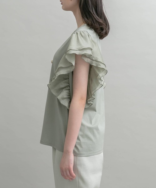 UR Lab.（アーバンリサーチラボ）の「袖フリルカットソー（Tシャツ/カットソー・レディース・ブラック/パープル/オフホワイト/ライトカーキ/ネイビー・FREE）」の12枚目の写真