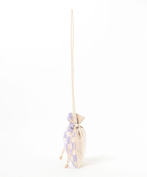 Ray BEAMS（レイビームス）の「Lilas Campbell × Ray BEAMS / 別注 チェッカー 巾着 バッグ（ショルダーバッグ・レディース・ブラック/オフホワイト・ONE SIZE）」の17枚目の写真