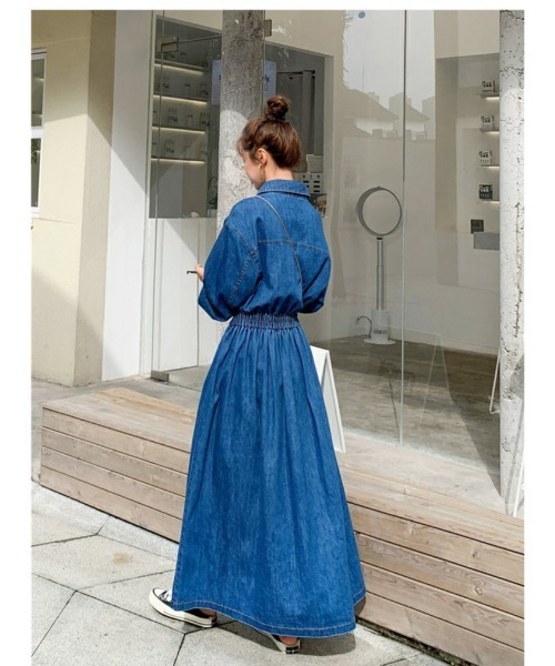 Ritzy（リッツィー）の「大人シルエット　ロング丈　デニムシャツワンピース（シャツワンピース・レディース・ブルー系その他・M/L/XL）」の4枚目の写真